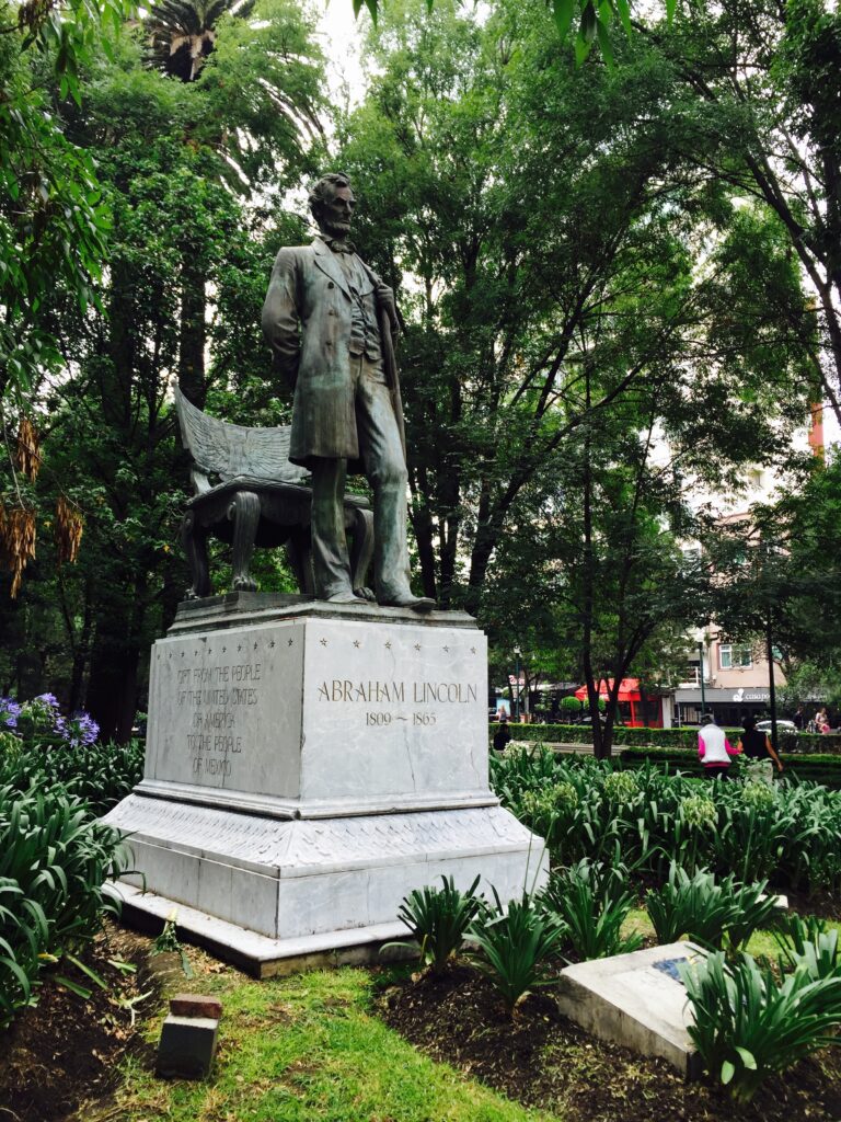 Statue of Abraham Lincoln in Lincoln Park, Polanco, Mexico City