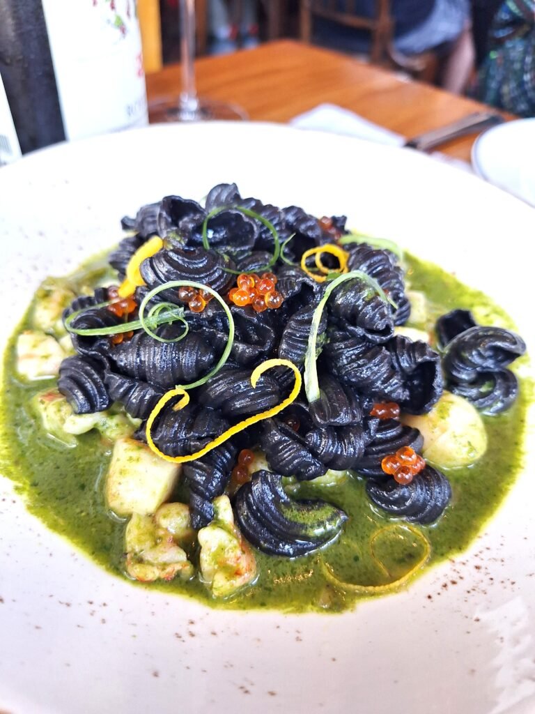 Mezzo Guscio Nero at La Bicyclette, Carmel